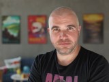 Human subjects, main camera (2.8x): Portrait mode - 65mm, f/4.5, ISO 640, 1/100s (4096x3072px) - Oppo Find X10 review