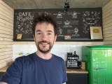 Selfie samples, 0.8x - 21mm, f/2.4, ISO 320, 1/33s (4096x3072px) - Oppo Find X9 Ultra review