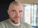 Human subjects, main camera (6x): Portrait mode - 139mm, f/6.3, ISO 320, 1/100s (4096x3072px) - Oppo Find X9 Ultra review