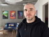 Human subjects, main camera (1.5x, 35mm): Portrait mode (regular) - 35mm, f/1.4, ISO 800, 1/100s (4096x3072px) - Realme 16 Pro+ review