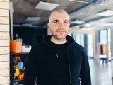 Human subjects, main camera (1.5x, 35mm): Portrait mode 'Street' - 35mm, f/1.4, ISO 160, 1/100s (4096x3072px) - Realme 16 Pro+ review