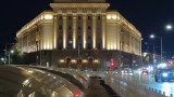 Video screengrabs, low light: 2x -  (3840x2160px) - Samsung Galaxy S26 FE review