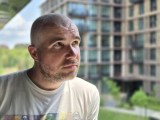Human subjects, main camera (2x): Portrait mode - 46mm, f/1.8, ISO 25, 1/772s (4000x3000px) - Samsung Galaxy Z Flip8 review