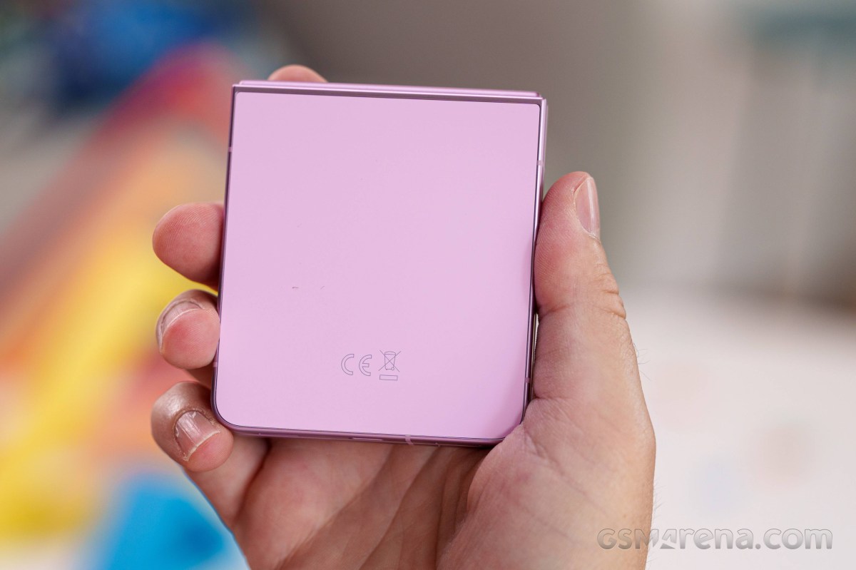 Samsung Galaxy Z Flip8 review