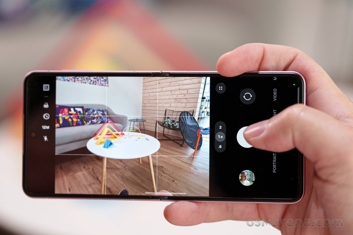 Обзор Samsung Galaxy Z Flip8