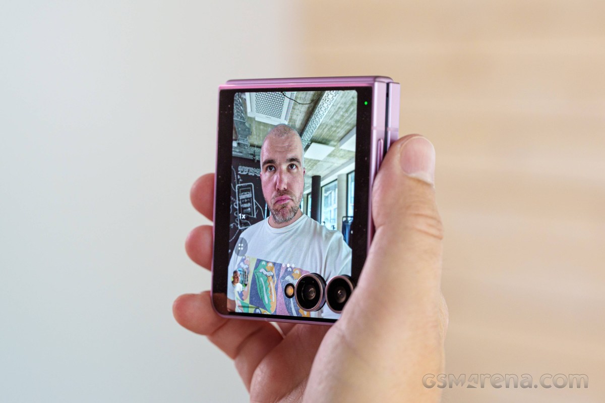 Samsung Galaxy Z Flip8 review