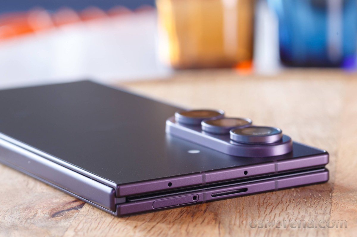 Galaxy AI Video Tracker Tested: The Ultimate Fix for Phone Videos Galaxy AI Video Tracker Tested: The Ultimate Fix for Phone Videos