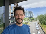Selfie samples, cover camera - 23mm, f/2.2, ISO 25, 1/641s (3648x2736px) - Samsung Galaxy Z Fold8 review