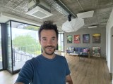 Selfie samples, internal camera - 17mm, f/2.2, ISO 160, 1/120s (3648x2736px) - Samsung Galaxy Z Fold8 review