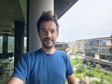 Selfie samples, internal camera - 17mm, f/2.2, ISO 25, 1/177s (3648x2736px) - Samsung Galaxy Z Fold8 review