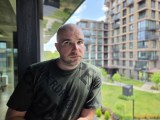 Human subjects, main camera (1x): Portrait mode - 23mm, f/1.8, ISO 80, 1/852s (4000x3000px) - Samsung Galaxy Z Fold8 review