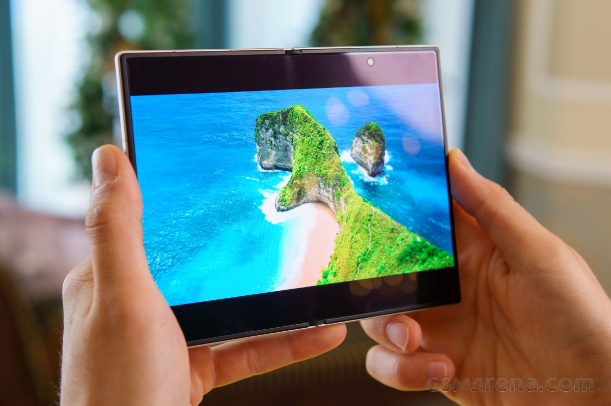 Samsung Galaxy Z Fold8 review