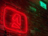 Low-light samples, telephoto camera (2.9x) - 70mm, f/2.8, ISO 4000, 1/30s (4000x3000px) - Sony Xperia 1 VIII review