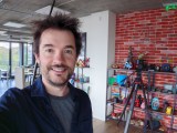 Selfie samples - 24mm, f/2.0, ISO 200, 1/40s (4000x3000px) - Sony Xperia 1 VIII review