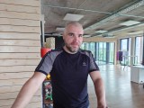 Human subjects, main camera (1x): Photo mode - 23mm, f/1.9, ISO 100, 1/60s (4000x3000px) - Sony Xperia 1 VIII review