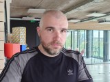 Human subjects, main camera (2x): Photo mode - 47mm, f/1.9, ISO 125, 1/60s (4000x3000px) - Sony Xperia 1 VIII review
