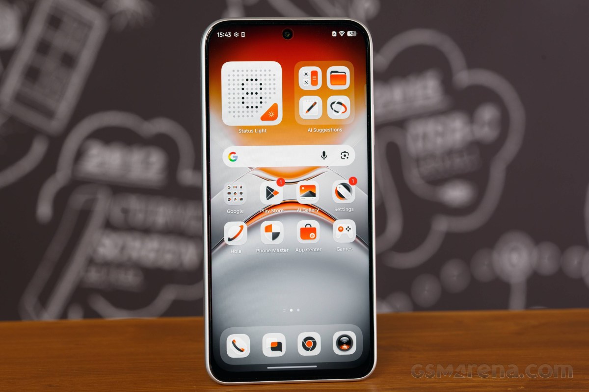 Обзор Tecno Pova 8