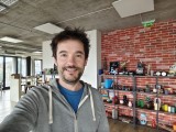 Selfie samples - 20mm, f/2.0, ISO 470, 1/33s (4080x3072px) - vivo V70 review