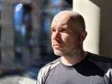 Human subjects, main camera: Portrait mode, 35mm - 35mm, f/0.9, ISO 50, 1/1333s (4096x3072px) - vivo V70 review