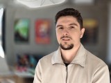 Human subjects, main camera: Portrait mode, 50mm - 50mm, f/0.9, ISO 135, 1/100s (4096x3072px) - vivo V70 review