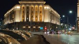 Vivo V70 video screengrabs, low light: 2x -  (3840x2160px) - vivo V70 review