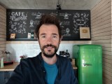 Selfie samples, cover selfie camera - 20mm, f/2.4, ISO 163, 1/33s (5120x3840px) - vivo X Fold6 review