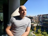 Human subjects, main camera: Portrait mode (23mm) - 23mm, f/2.8, ISO 50, 1/608s (4080x3072px) - vivo X Fold6 review