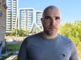 Human subjects, main camera: Portrait mode (35mm) - 35mm, f/2.8, ISO 50, 1/124s (4080x3072px) - vivo X Fold6 review
