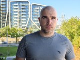 Human subjects, main camera (2x): Photo mode (2x) - 46mm, f/1.7, ISO 61, 1/100s (4080x3072px) - vivo X Fold6 review