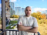 Human subjects, main camera (1x): Photo mode - 24mm, f/1.6, ISO 67, 1/263s (4096x3072px) - vivo X500 Pro Max review