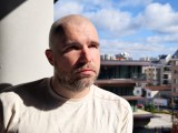 Human subjects, main camera (2x): Photo mode - 48mm, f/1.6, ISO 67, 1/1321s (4096x3072px) - vivo X500 Pro Max review