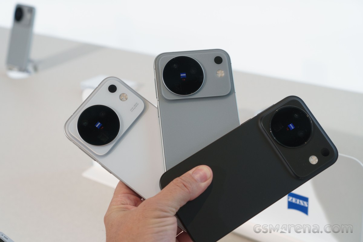 серия смартфонов vivo X500 — иллюстрация 3 к материалу серия смартфонов vivo X500 — иллюстрация 3 к материалу