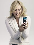 Maria Sharapova signs with Sony Ericsson