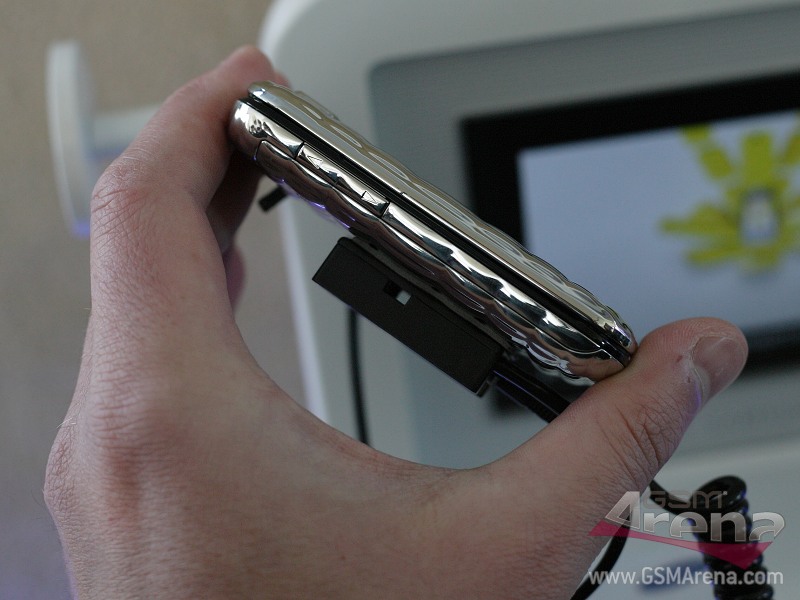 Samsung S5150 Diva folder