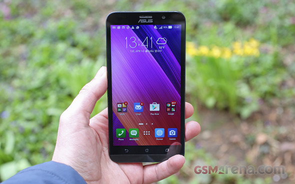 Asus Zenfone 2 ZE551ML -  External Reviews