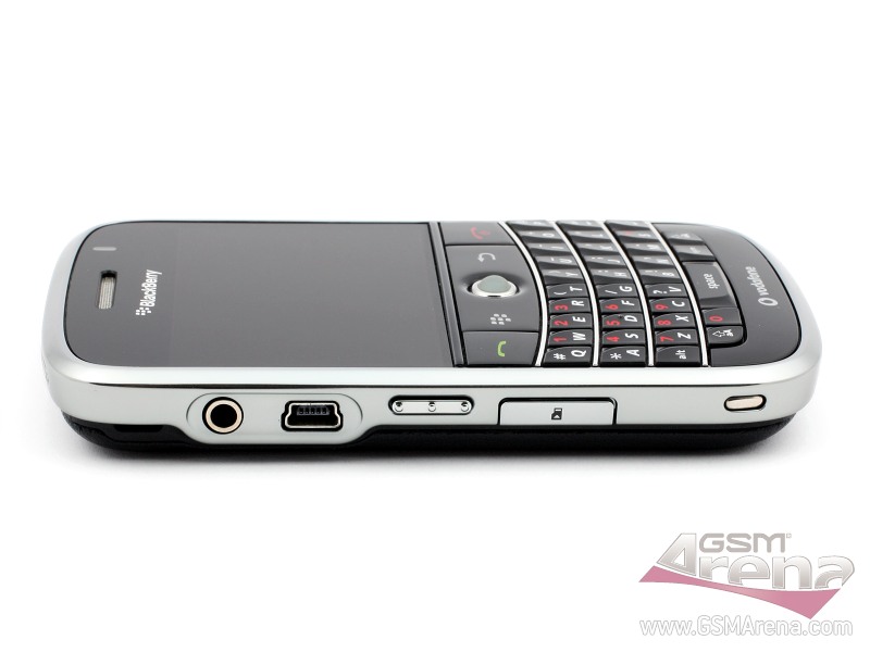 BlackBerry Bold 9000 pictures, official photos