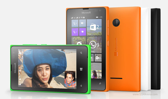 Microsoft Lumia 435 vs. Lumia 532