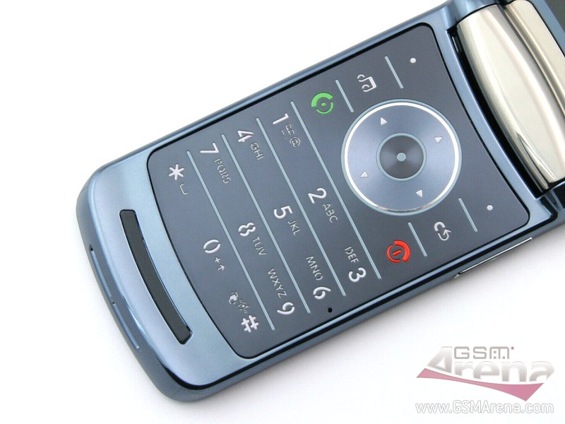 Motorola RAZR2 V8 pictures, official photos
