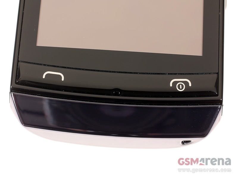 Nokia Asha 305 pictures, official photos