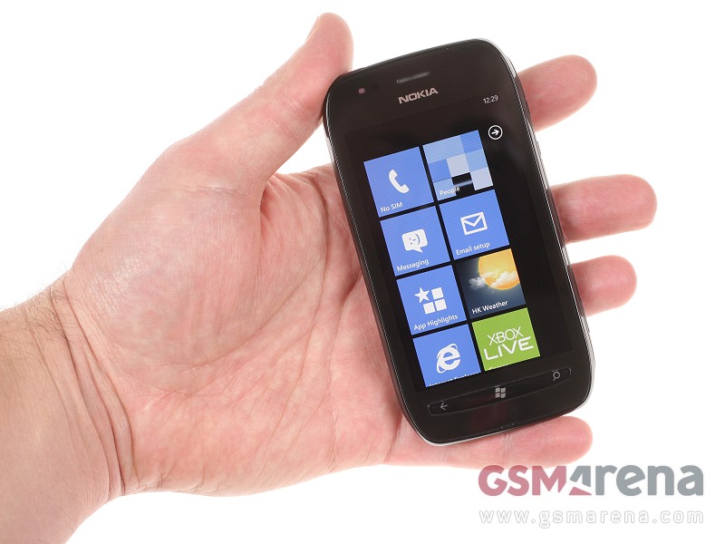 Nokia Lumia 710 pictures, official photos