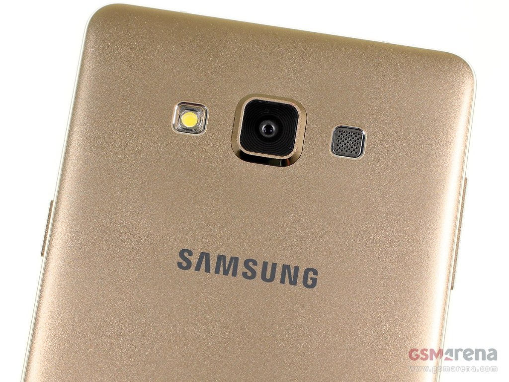Samsung Galaxy A7 pictures, official photos