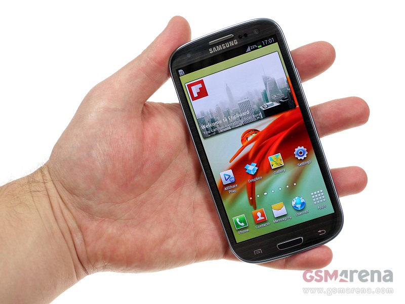 Samsung I9300 Galaxy S III pictures, official photos