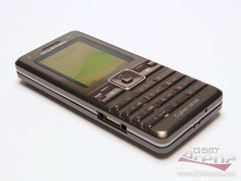 Sony Ericsson K770 pictures, official photos