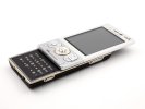 Sony Ericsson W715