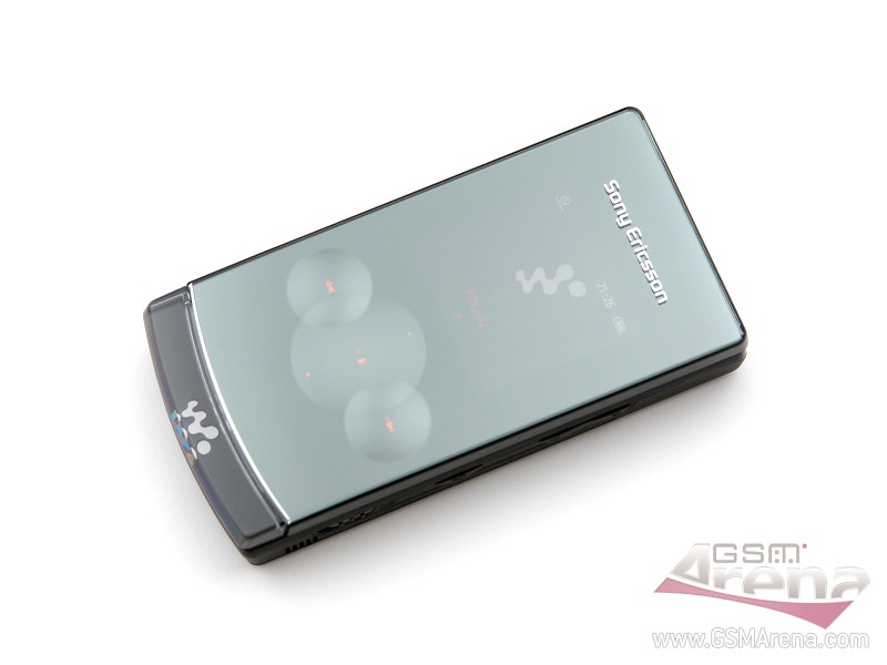 Sony Ericsson W980 Pictures Official Photos