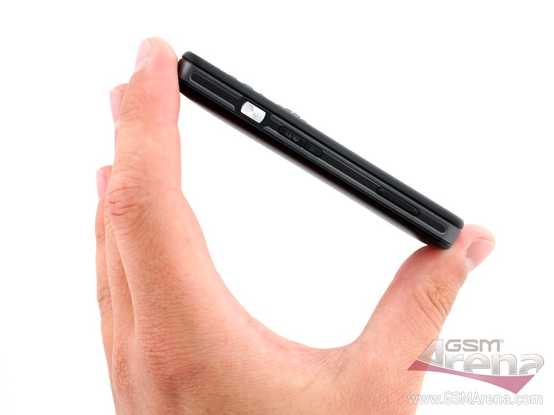 Sony Ericsson C901 pictures, official photos