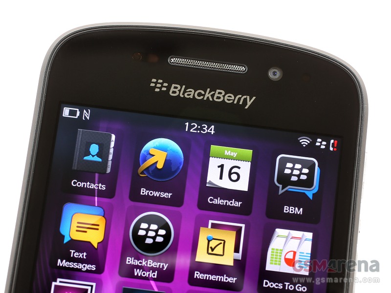 BlackBerry Q10 pictures, official photos